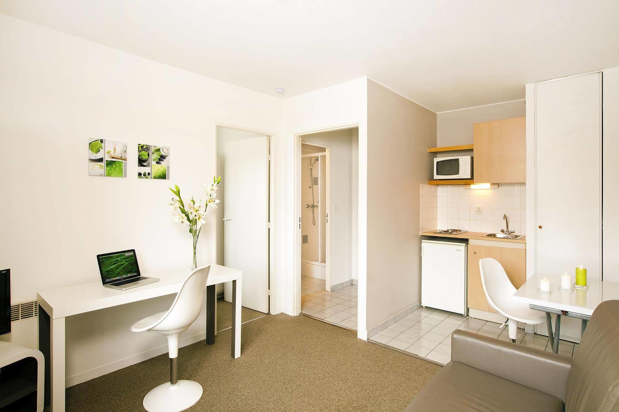 Séjours&Affaires La Rochelle Les Minimes Exterior foto