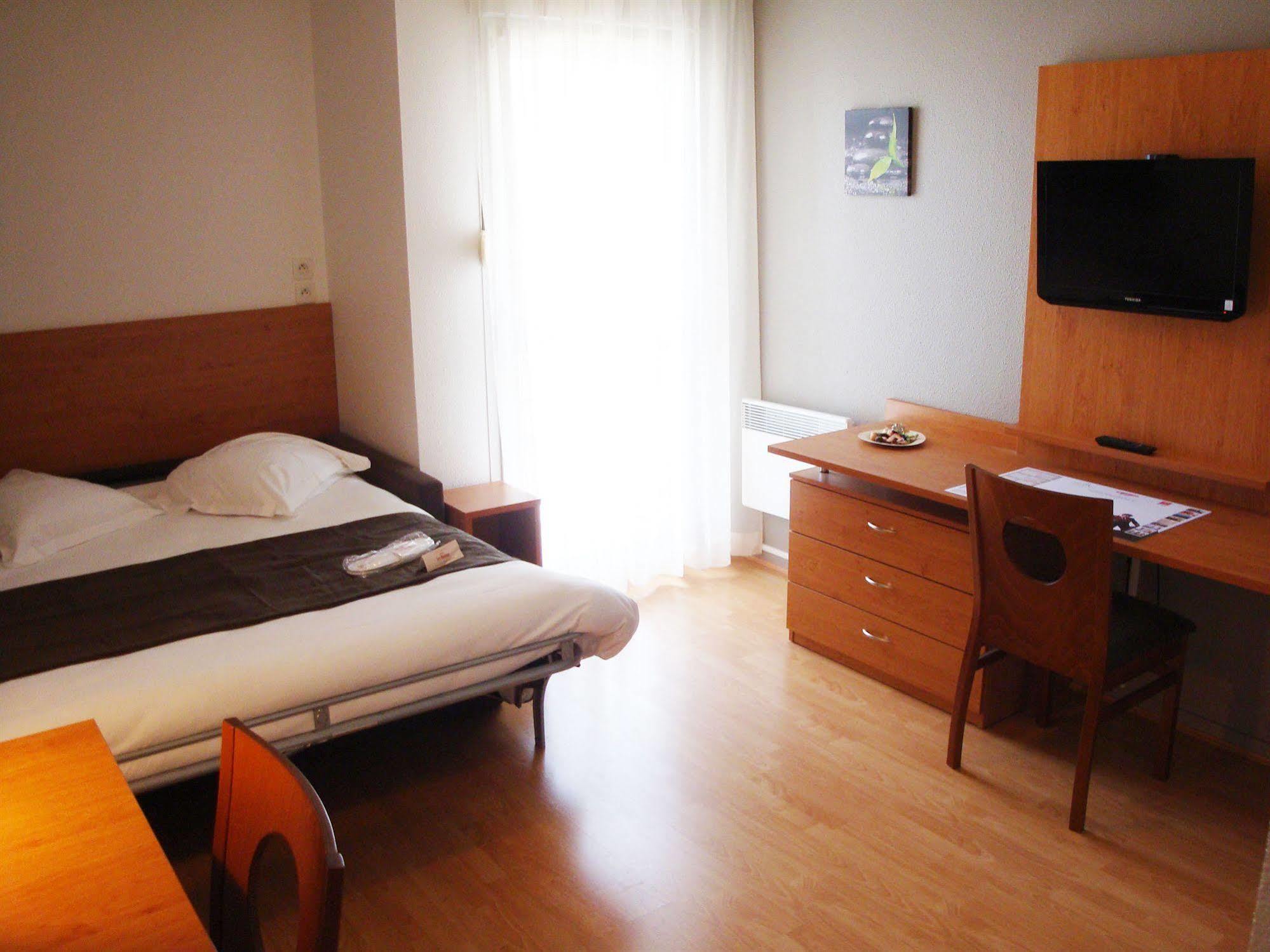 Séjours&Affaires La Rochelle Les Minimes Exterior foto